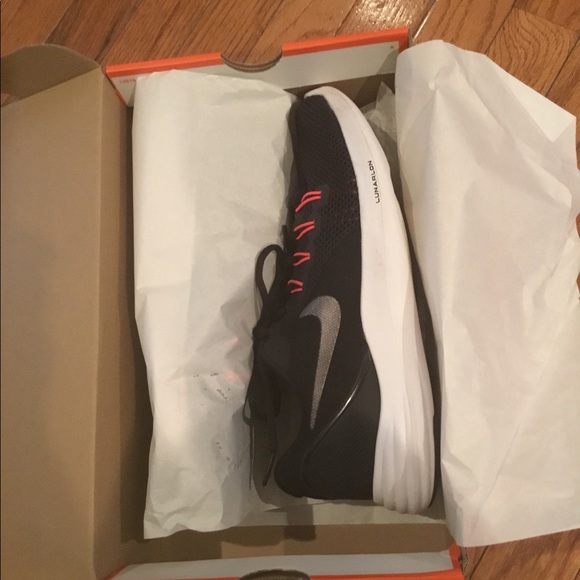 Nike Running Shoes - Picture 6 of 8